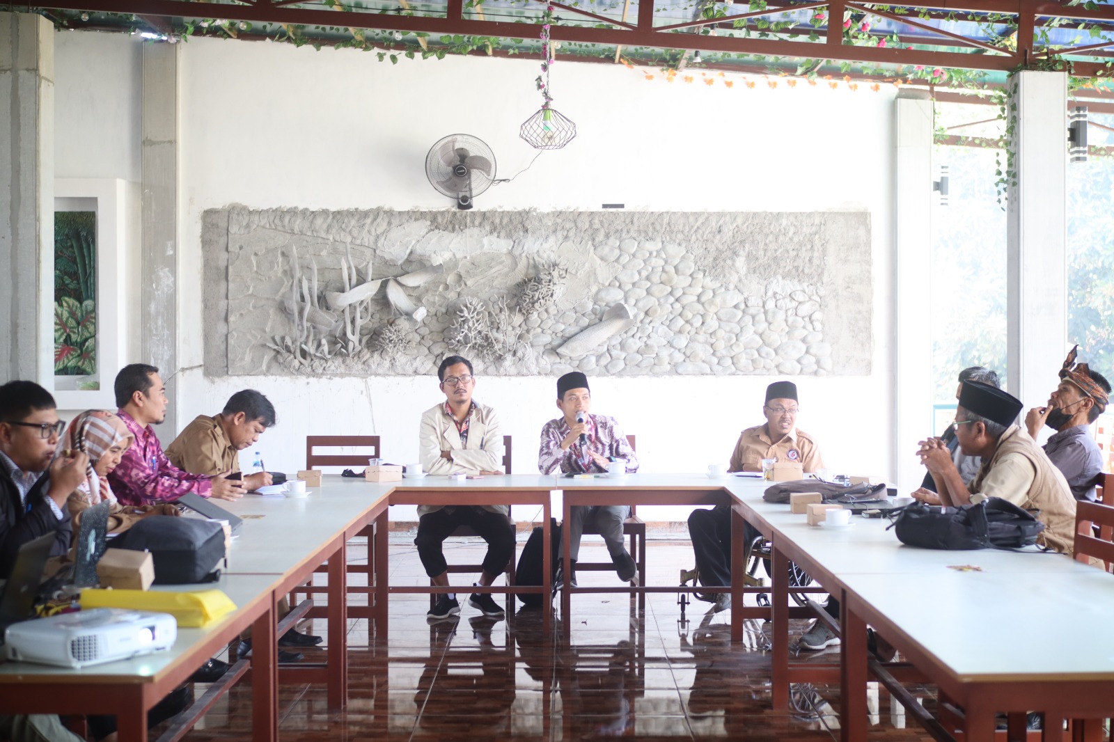 Universitas Hamzanwadi Persiapkan Join Monitoring IKM ke Sekolah Lombok Timur     